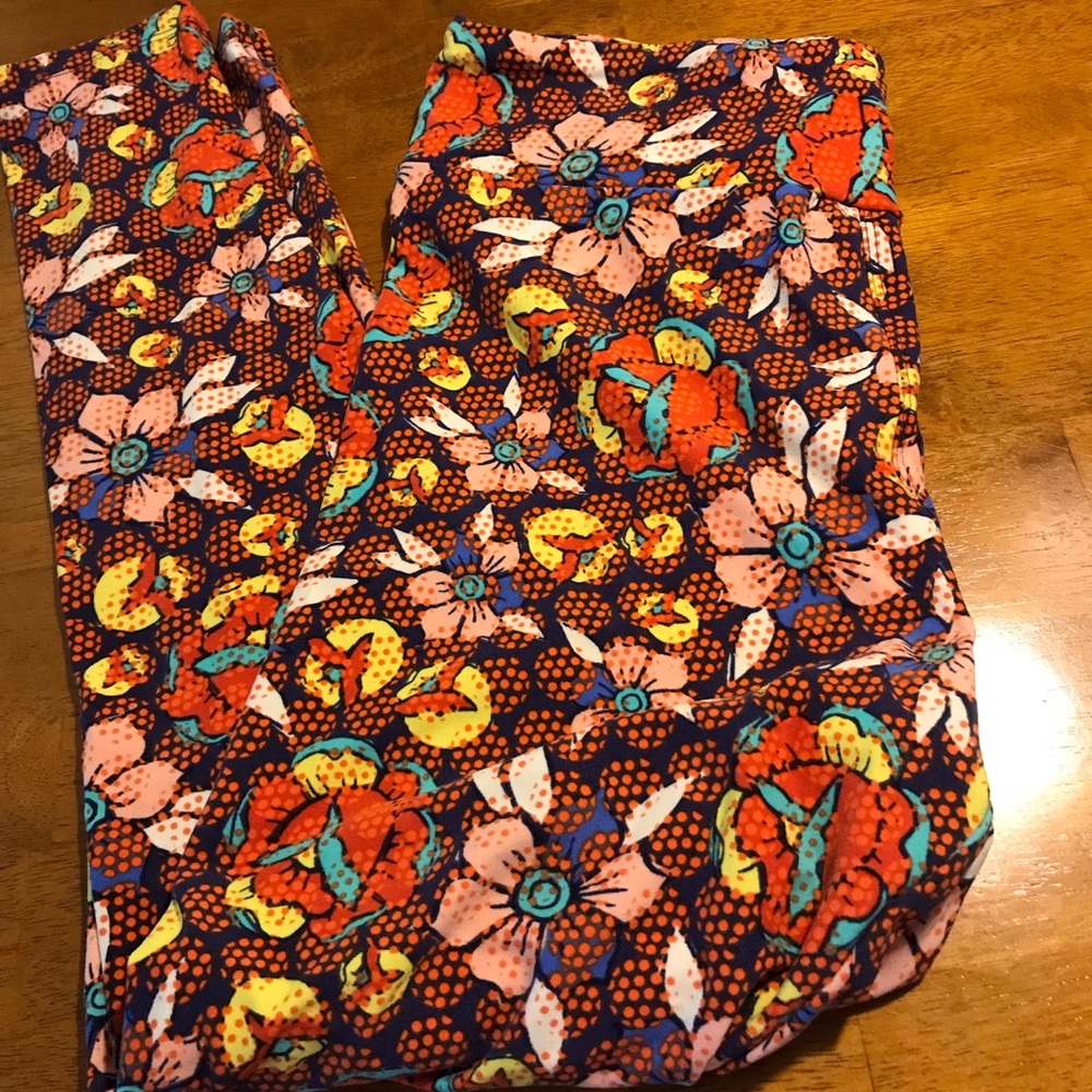 Lula Roe Tall and curvy leggings